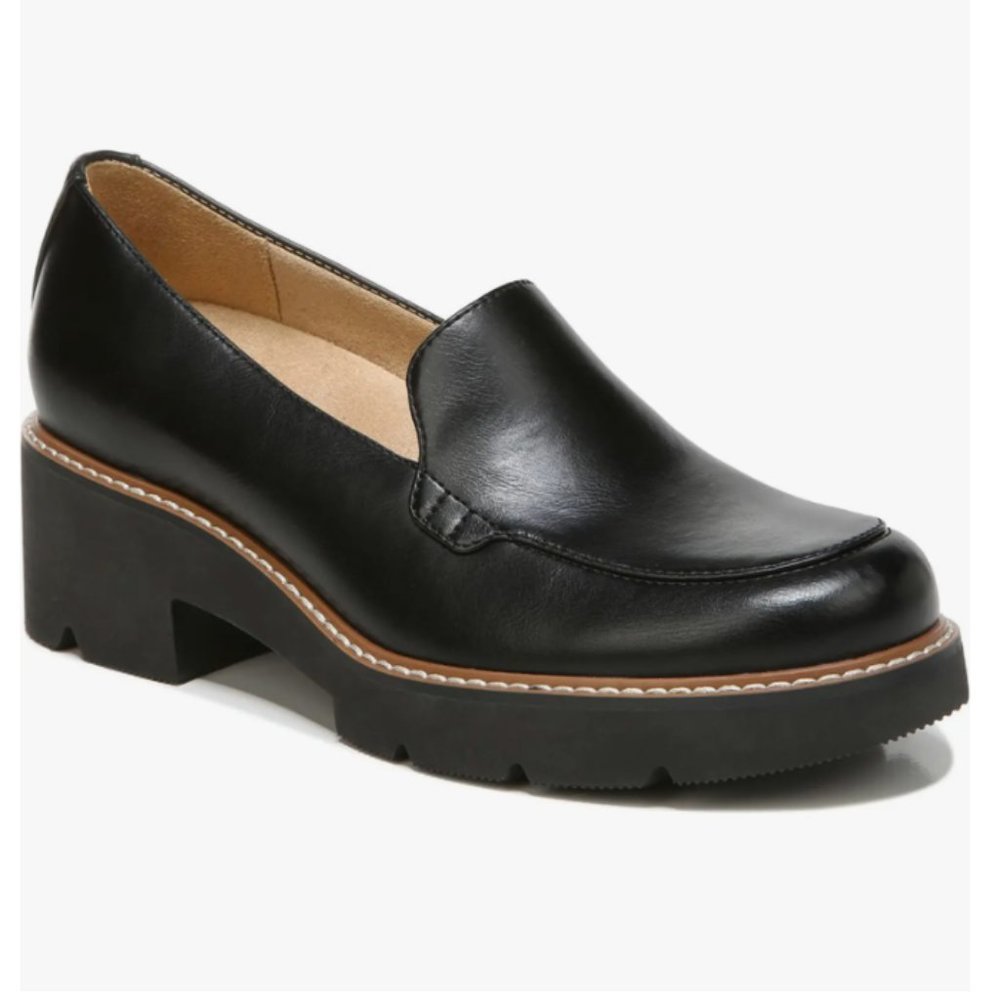 NWOT Naturalizer Cabaret Platform Lug Sole Heeled Loafer